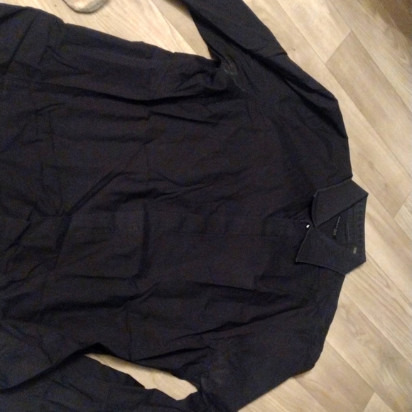 Kenneth Cole - Picture 1 of 2